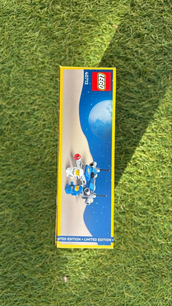 Lego set Micro Rocket Launchpad édition limitée - photo numéro 5