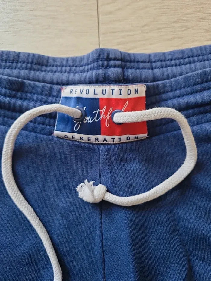Short bleu - photo numéro 2