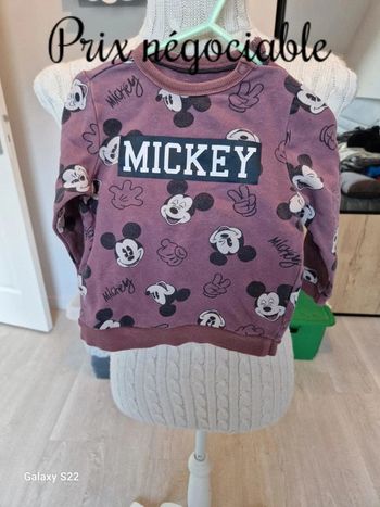 🌈 Pull/Sweet garçon "Disney C&A" Taille 24 mois 🌈
