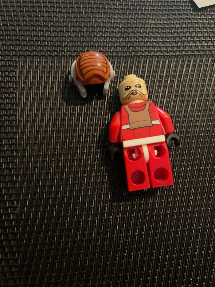 Lego Star Wars mini figurine Ten Numb combinaison rouge sw0556 minifigure 75050 officiel - photo numéro 3
