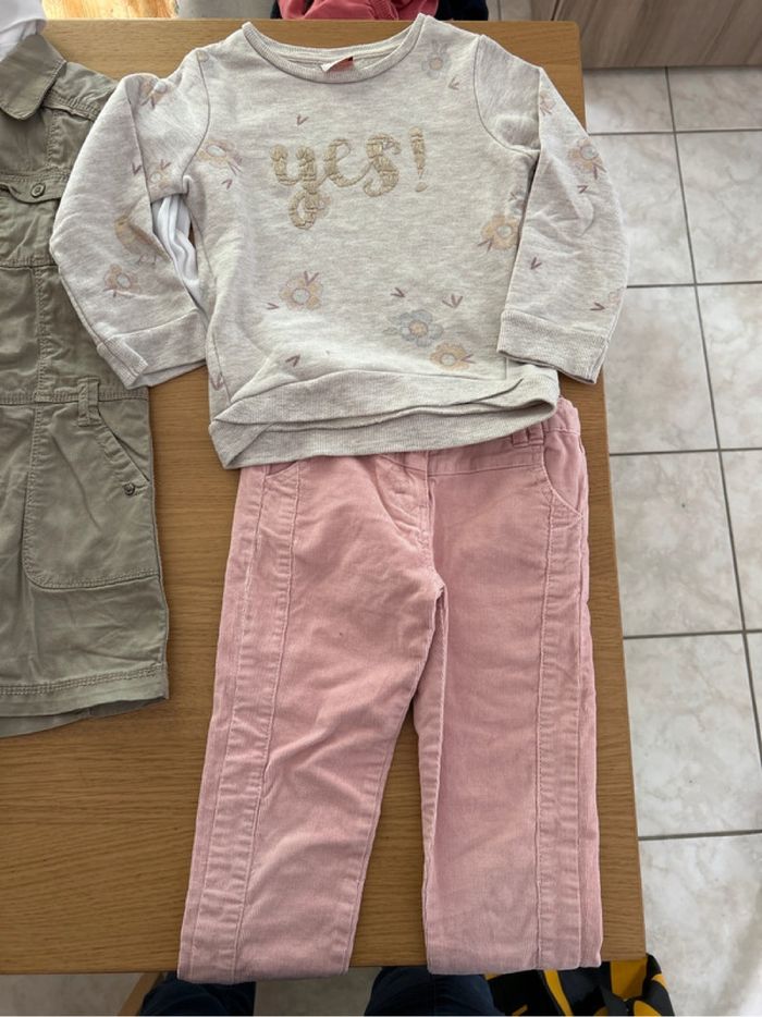 Vêtements  fille 5 ans - photo numéro 3