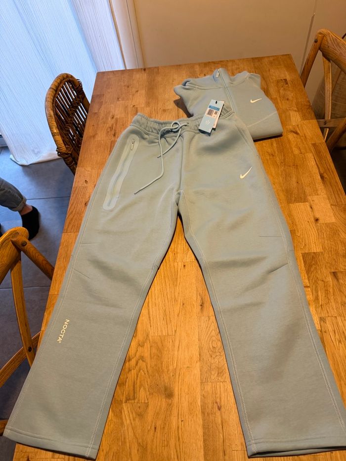 Ensemble survêtement Nike X Nocta jais porté - photo numéro 3