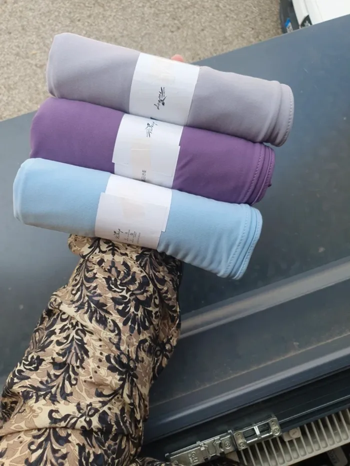 🌸 Lot de 3 Hijabs Jersey Premium Luxe – Neufs 🌸 - photo numéro 8
