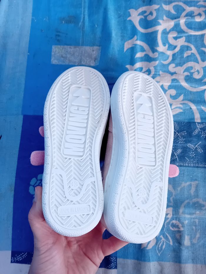 Paire chaussure enfant taille 33 neuf - photo numéro 3