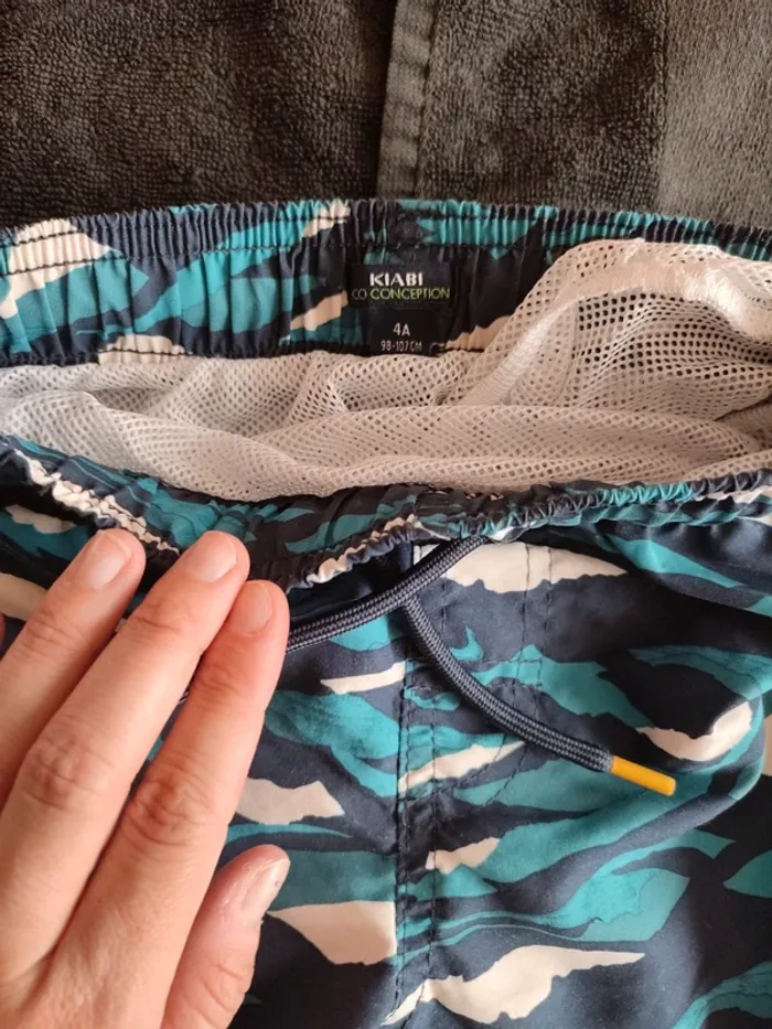 Short de bain garçon - photo numéro 3
