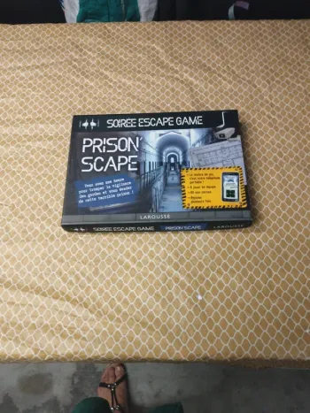Jeu de société - Escape game - Prison scape - Larousse