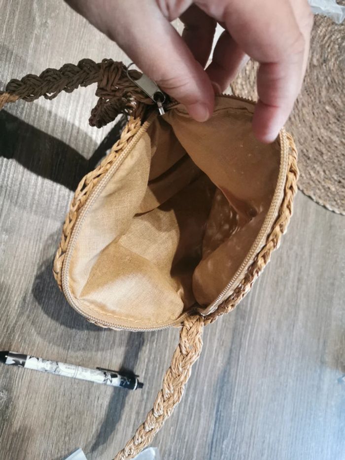 Sac en paille en bandoulière femme tendance - photo numéro 3