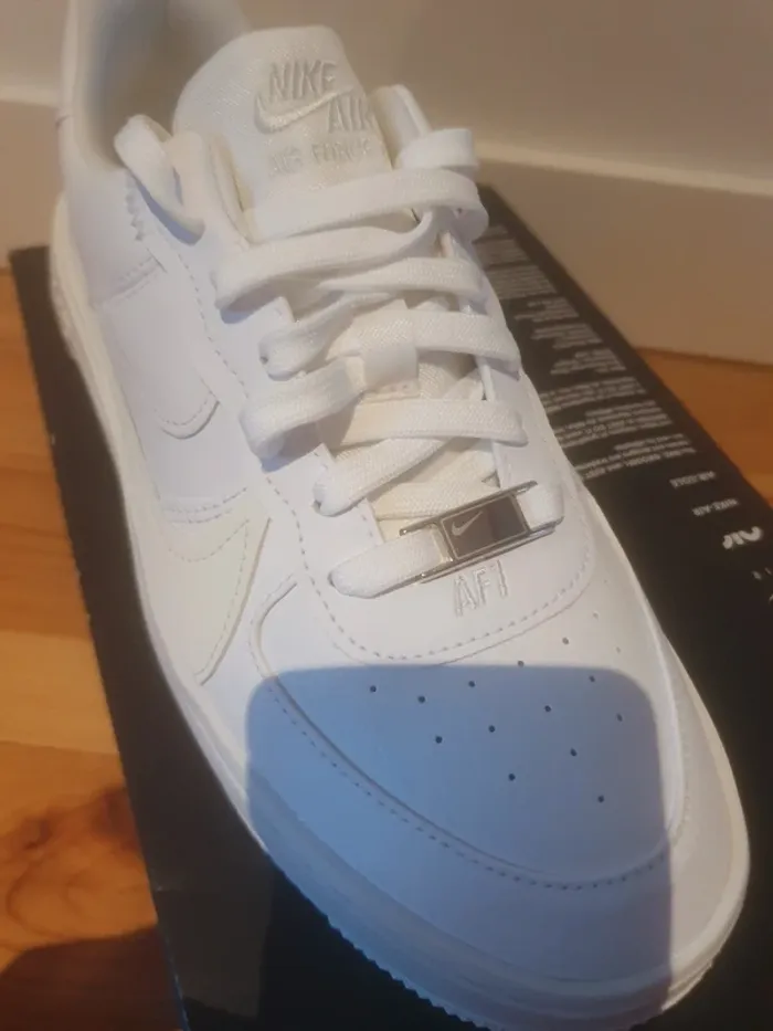 Nike Air Force 1 Plateforme "full white" (38) - photo numéro 4