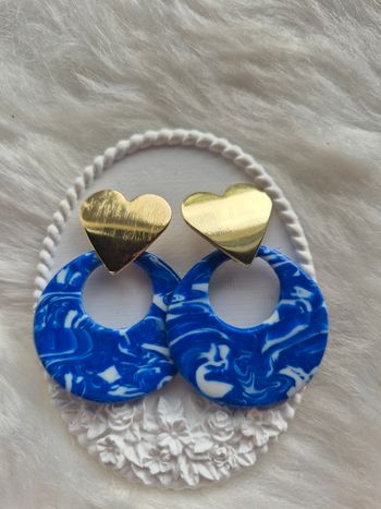 Boucles d’oreilles en pâte polymère bleu et blanc 💙🤍 #Bijoux #Créations #PâtePolymère