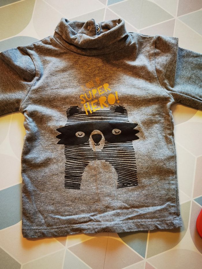 D1338 - sous pull garçon 6 mois - photo numéro 2