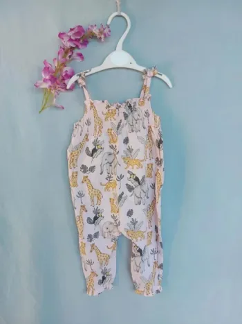 Très belle salopette en tissus léger H&M 12 mois