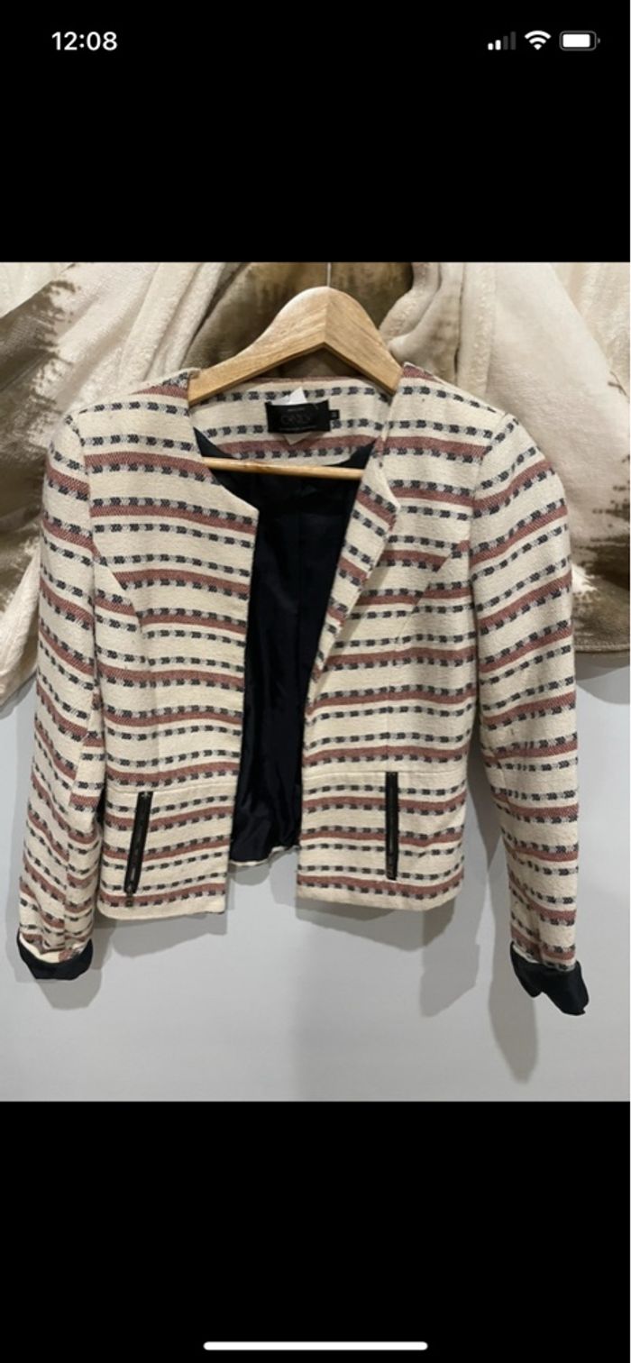 Jolie veste à motif