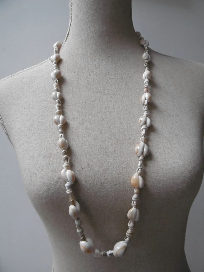 collier coquillages