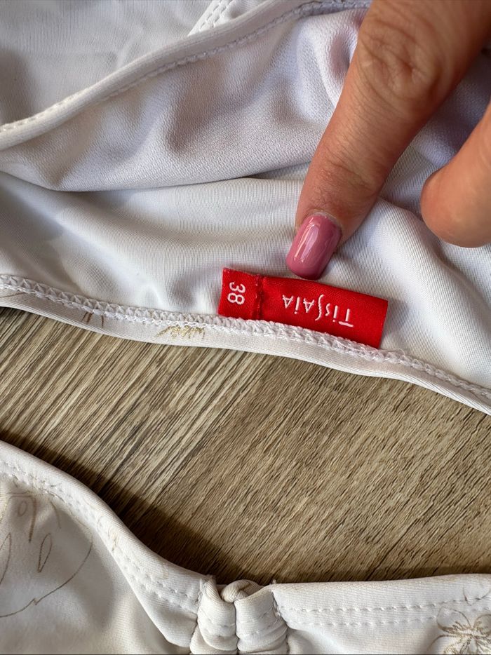 - Maillot de bain Tissaia - Taille 38 / M - Très bon état - photo numéro 2