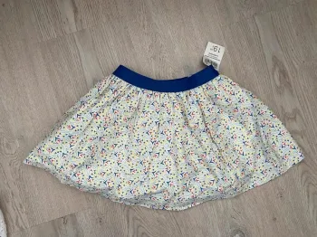 Très belle jupe okaidi Okaïdi taille 3 ans neuf