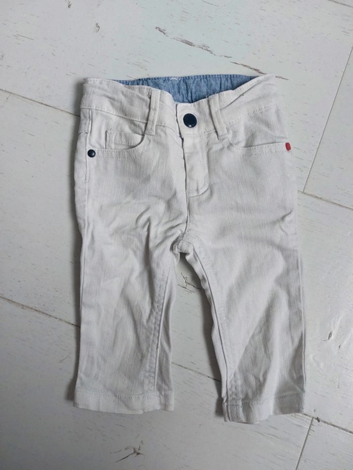 Jean blanc jacadi Taille 6 mois