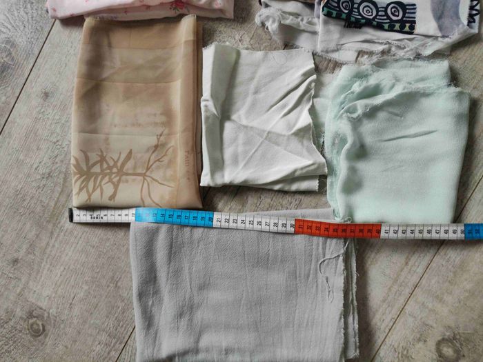 Lot de chutes de tissu - photo numéro 2