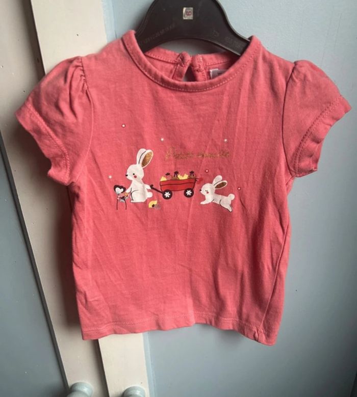 🐰 T-shirt manches courtes Corail – Mes Petits Cailloux | 9 mois | Très bon état