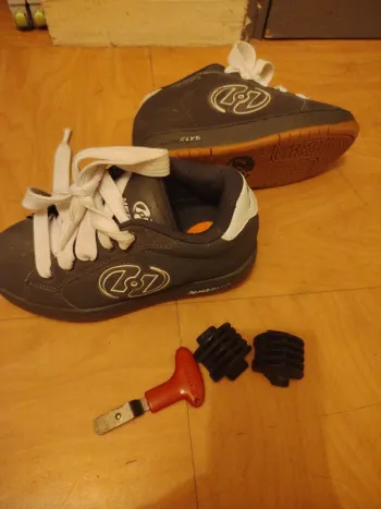 Basket heelys taille 34