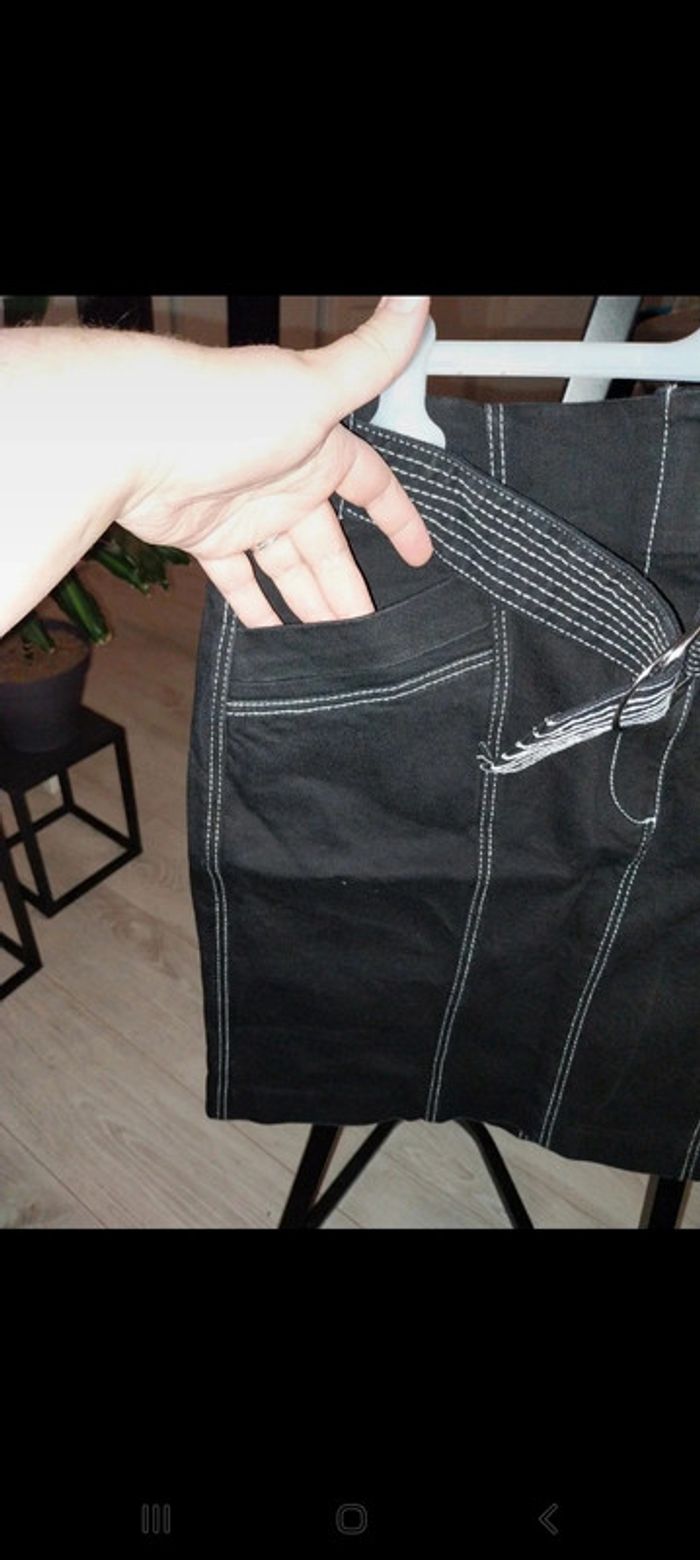 Jupe en jean noire Camaïeu taille 44 neuve jamais portée - photo numéro 5
