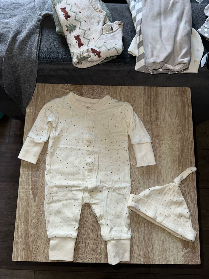 Lot bébé 1 mois - photo numéro 3