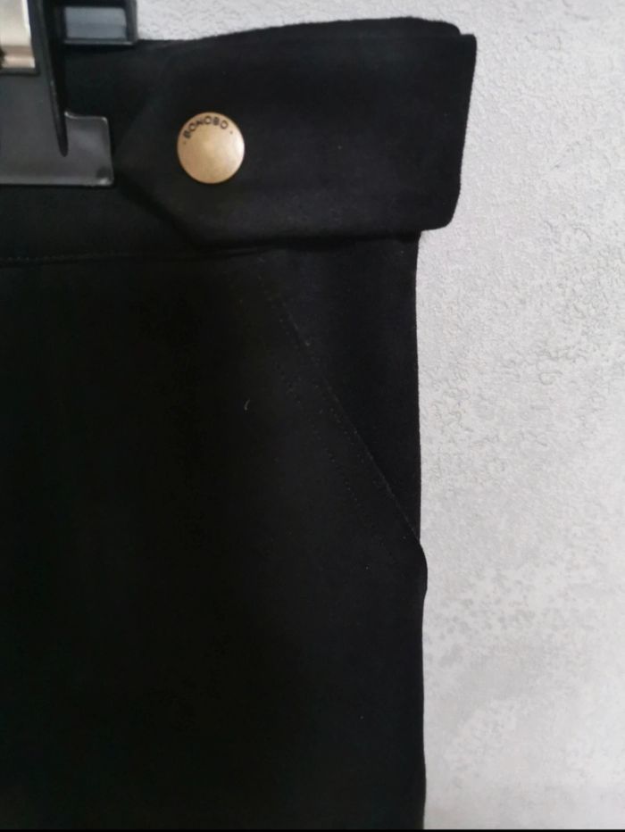 Mini jupe noire - photo numéro 2