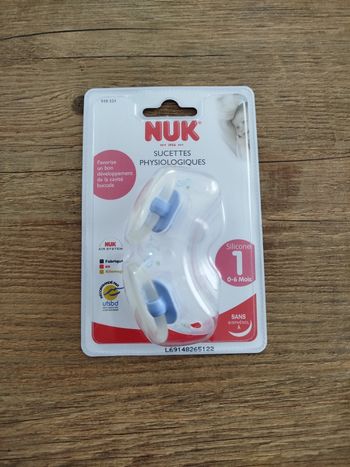 Sucettes physiologiques nuk taille 1