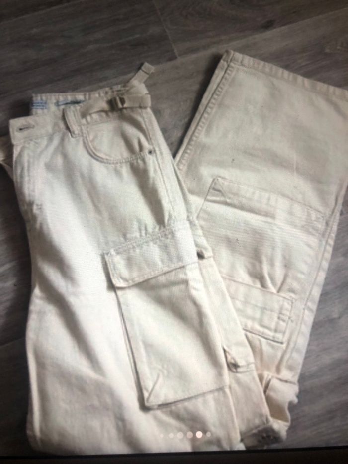 Pantalon cargo Bershka M