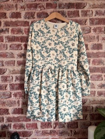 Robe neuve Petit Bateau 8ans