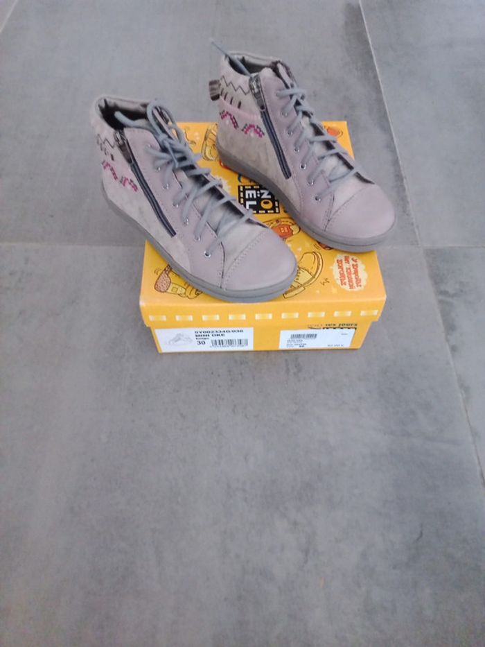 Chaussures Bottines Fille 30 - neuves étiquetées