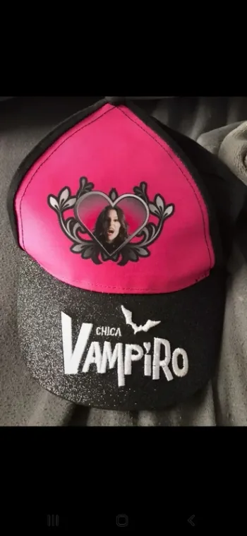 Casquette chica vampiro