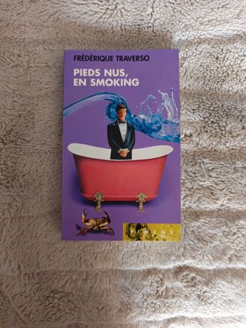 Pieds nus en smoking
