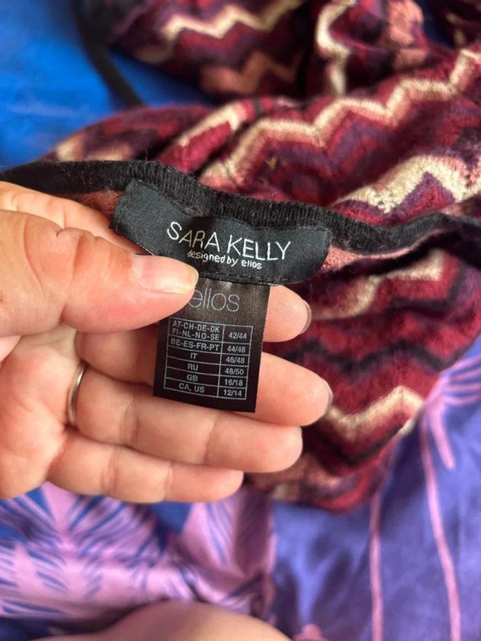 Haut cache cœur à motif zigzag taille 44/46 marque Sara Kelly• - photo numéro 2