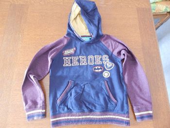 Sweat à capuche noir et violet garçon 8 ans