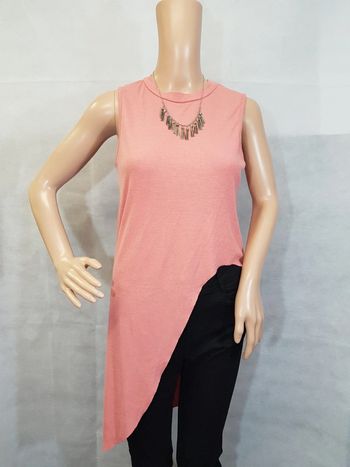 Atmosphère - Top asymétrique sans manches, col rond