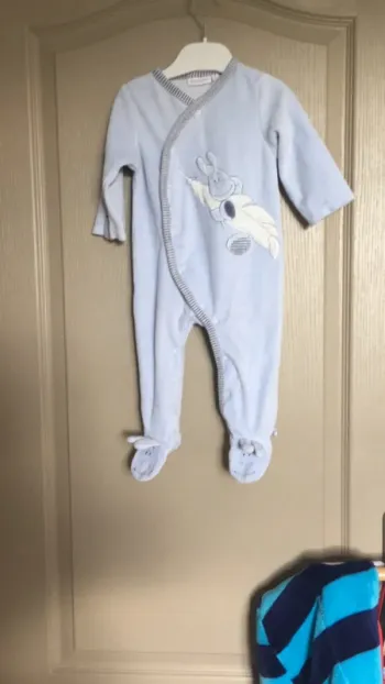 Pyjama grenouillère noukies 9 mois