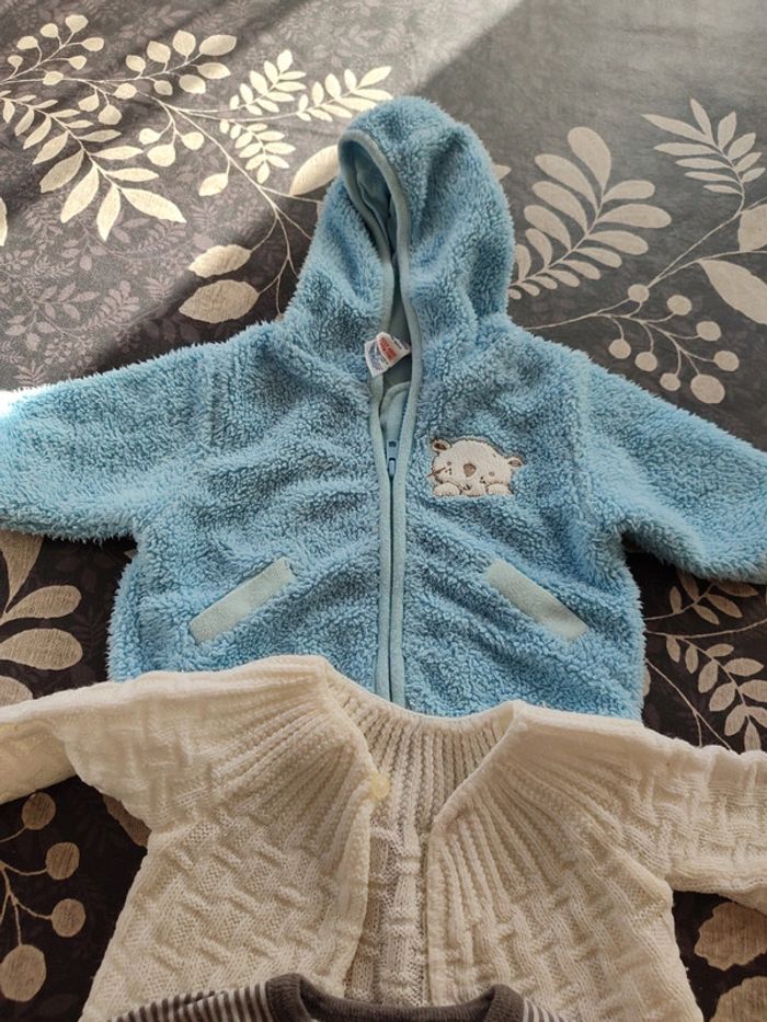 Lot gilets naissance - photo numéro 2