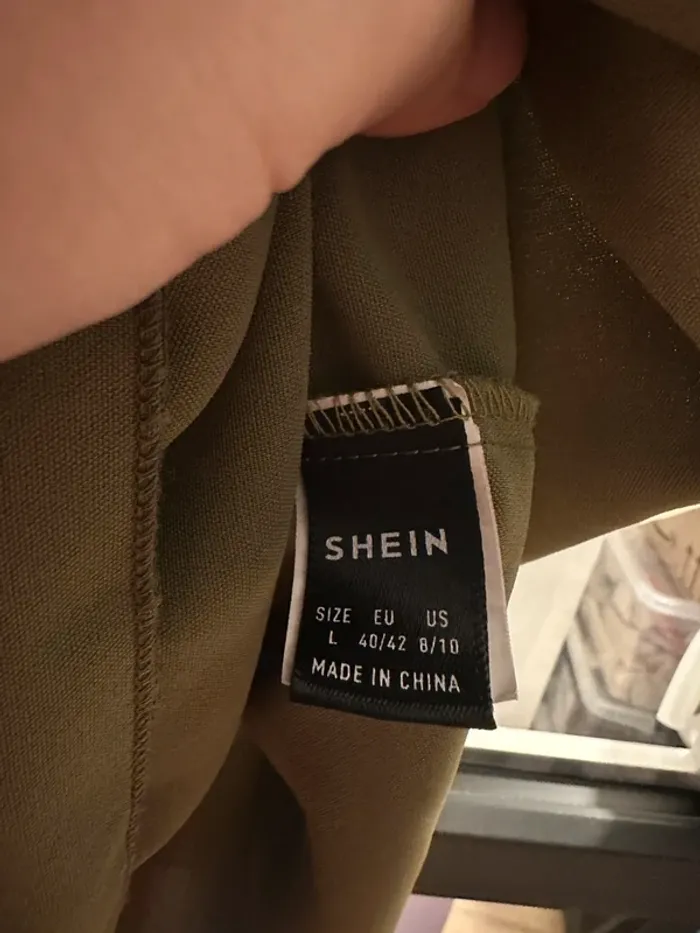 Robe vert kaki SHEIN - photo numéro 2