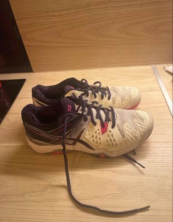 Chaussures de tennis - Femme- Taille 41,5 - Asics
