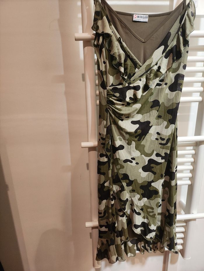 Robe camouflage très féminine et légère