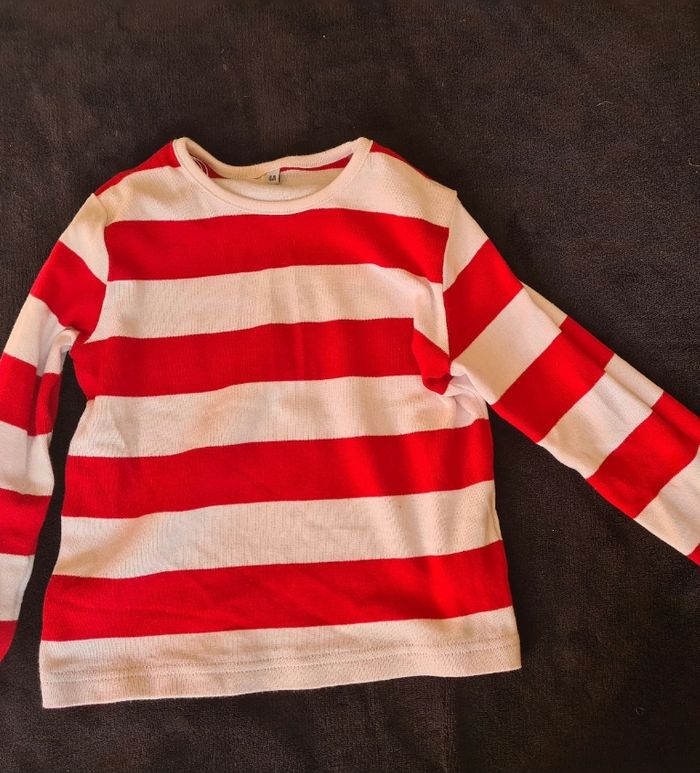 Tee-shirt rayé blanc et rouge