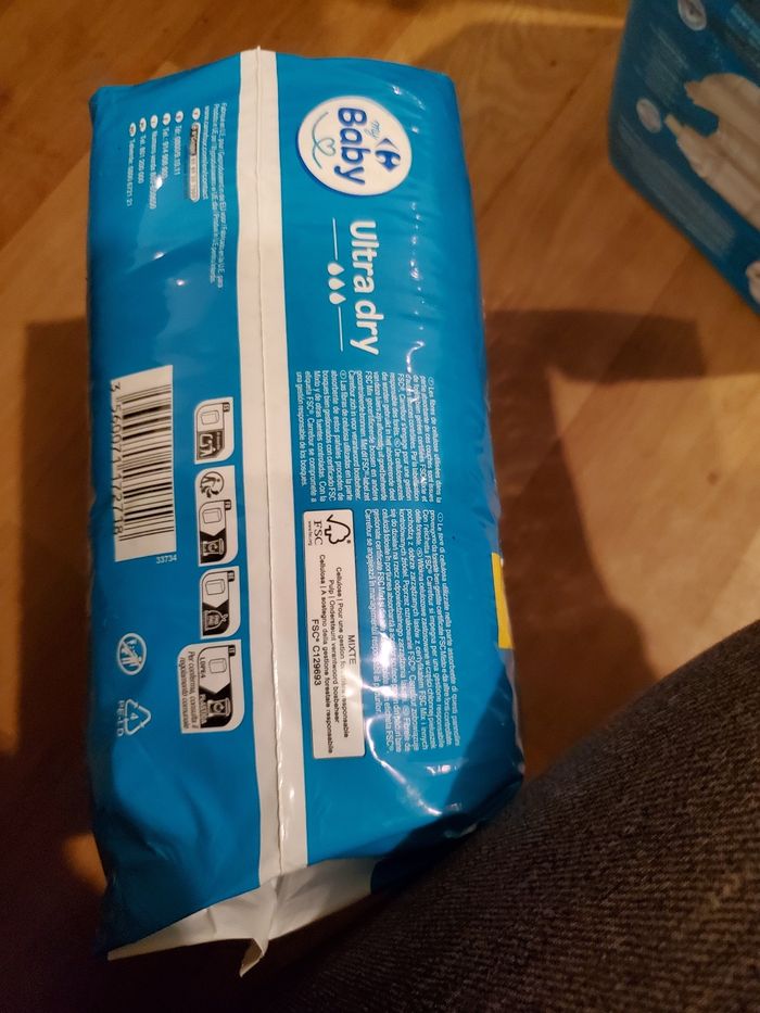 2 pacquets de Couches - photo numéro 2