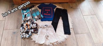 Lot vêtements garçon 4 ans short , jean , tee shirt