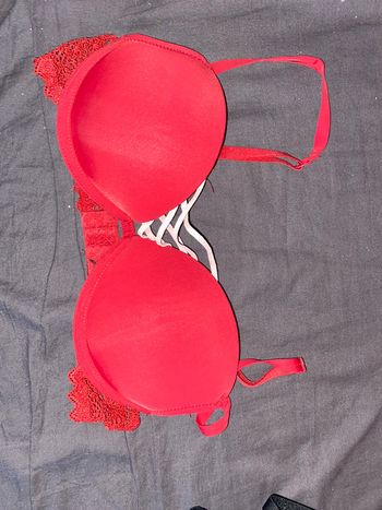 Soutien gorge rouge