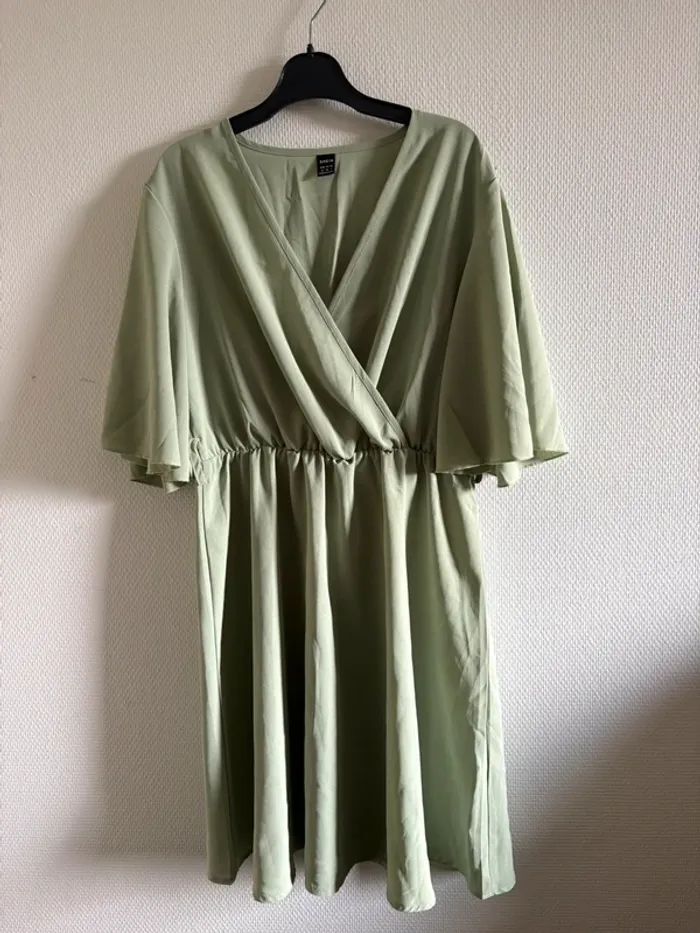 Robe fluide verte sauge - taille M