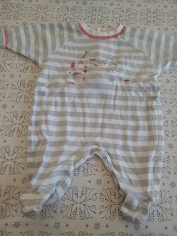 👶pyjamas 1 mois👶