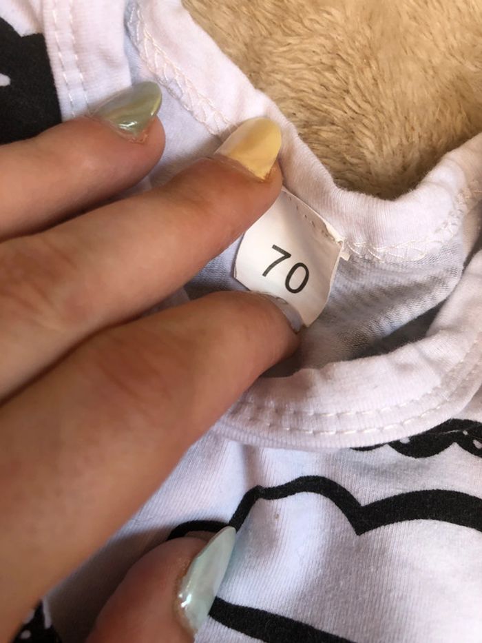 T-shirt / 9mois - photo numéro 2