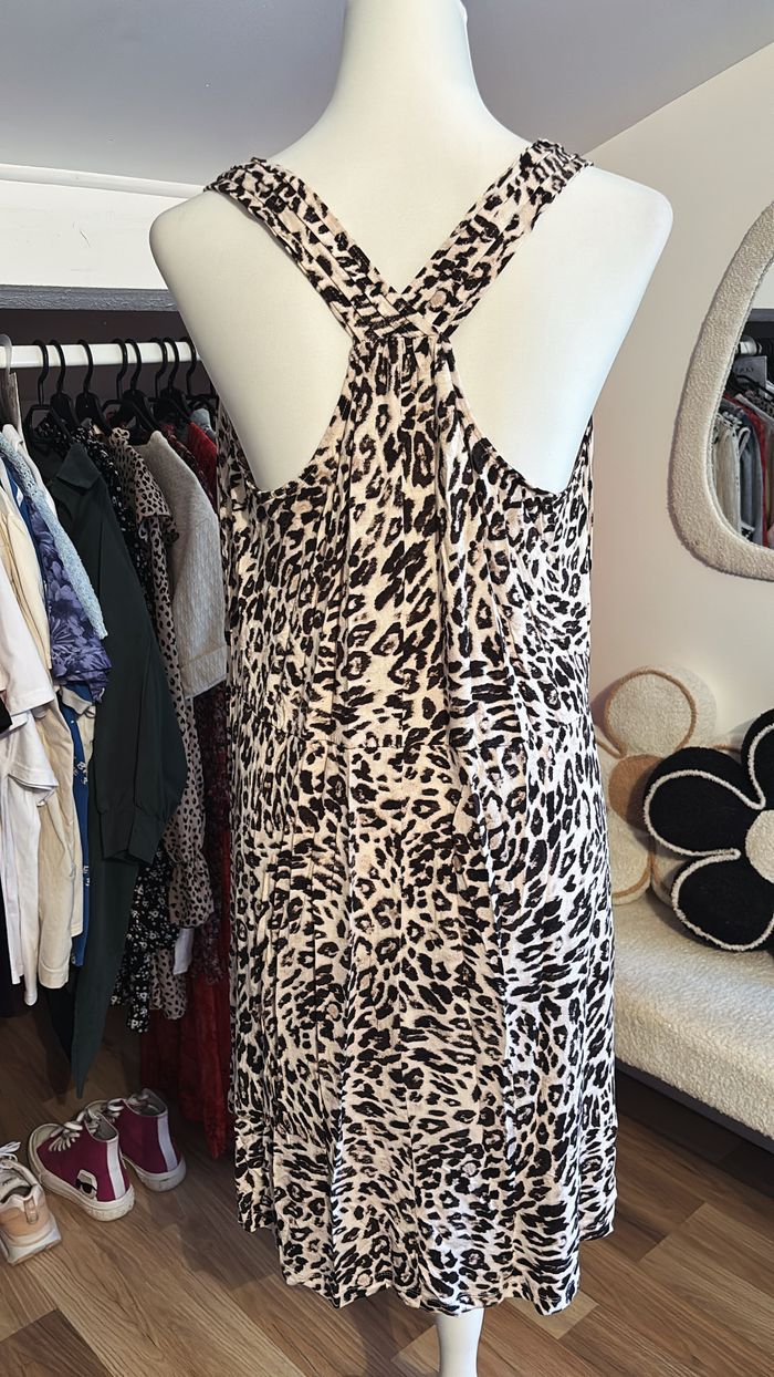 Robe léopard fluide H&M T36 - photo numéro 2