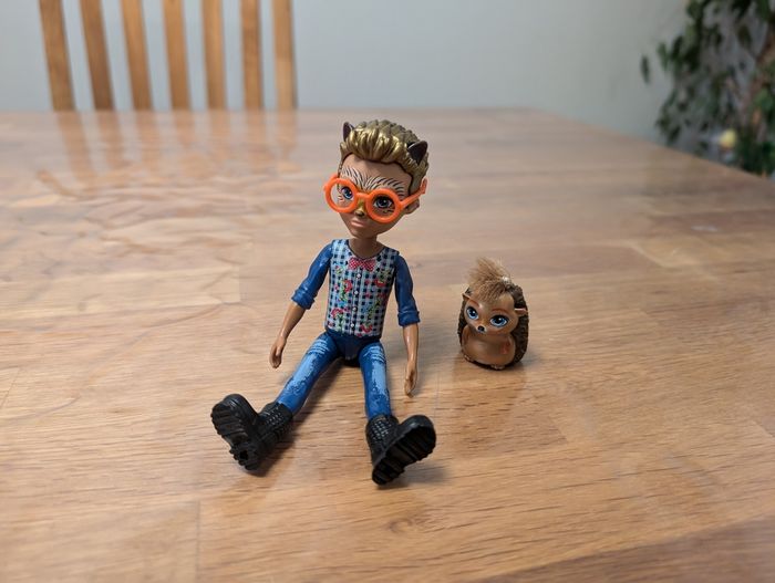 Poupée Hixby et son hérisson Enchantimals