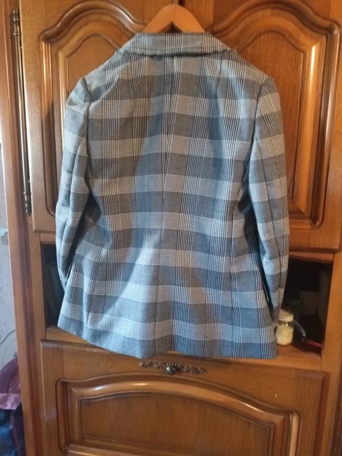 Veste femme très grande qualité taille 36 38 - photo numéro 3
